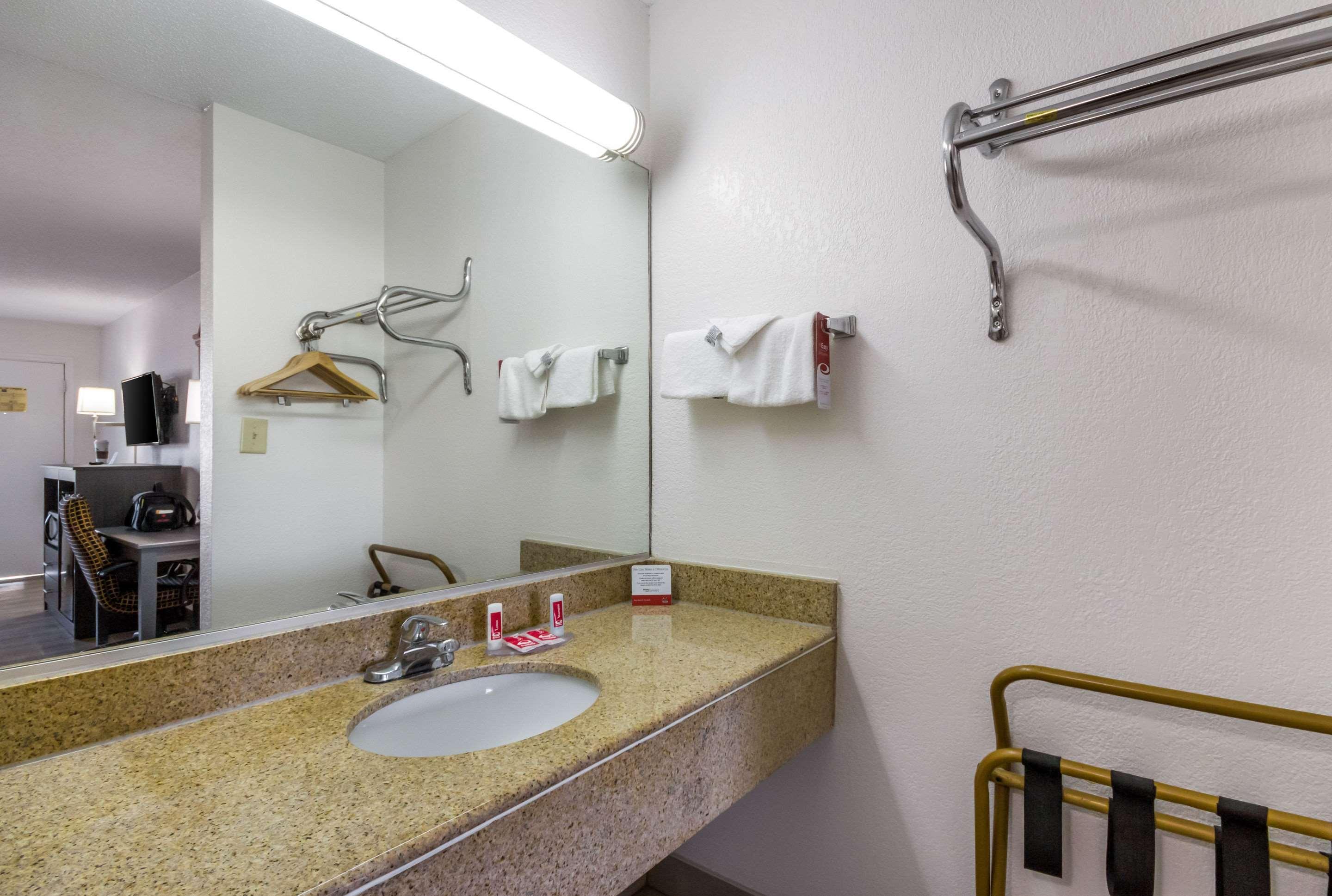 Econo Lodge Little Creek Norfolk Eksteriør bilde